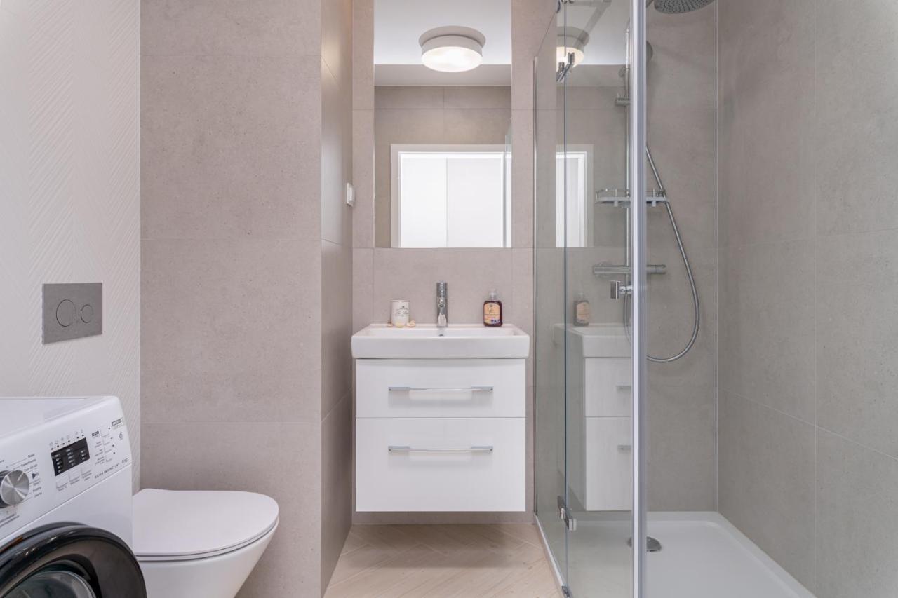 Ultima Apartment Wroclaw Bagian luar foto